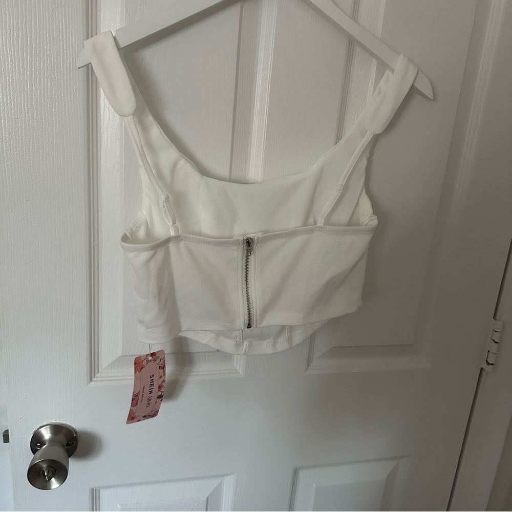 White Corset Style Cropped Top - Picture 6 of 9